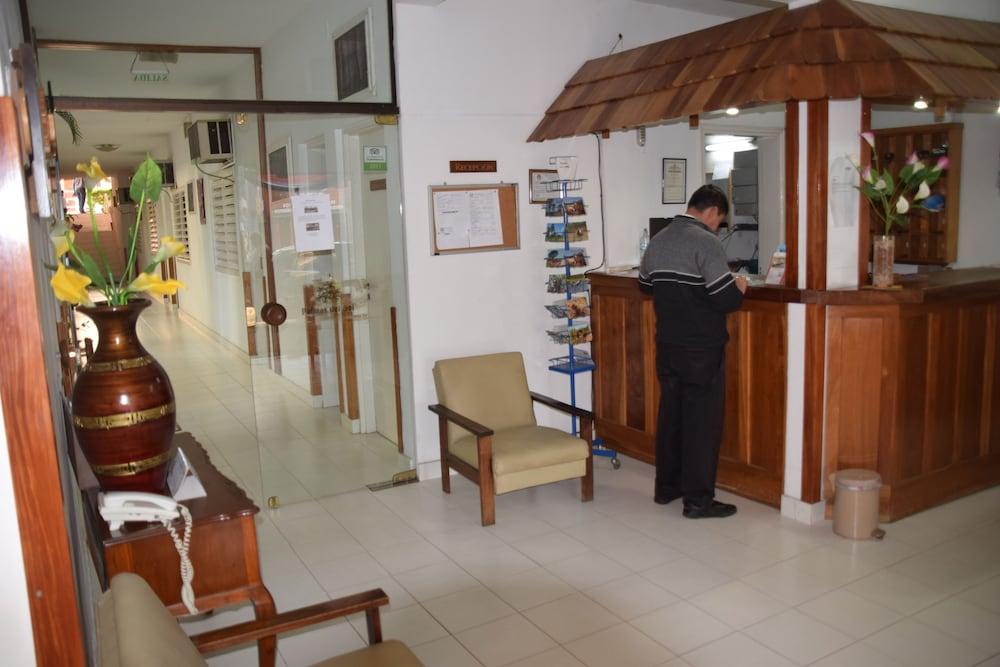Hotel Palmas Del Sol Asuncion Kültér fotó
