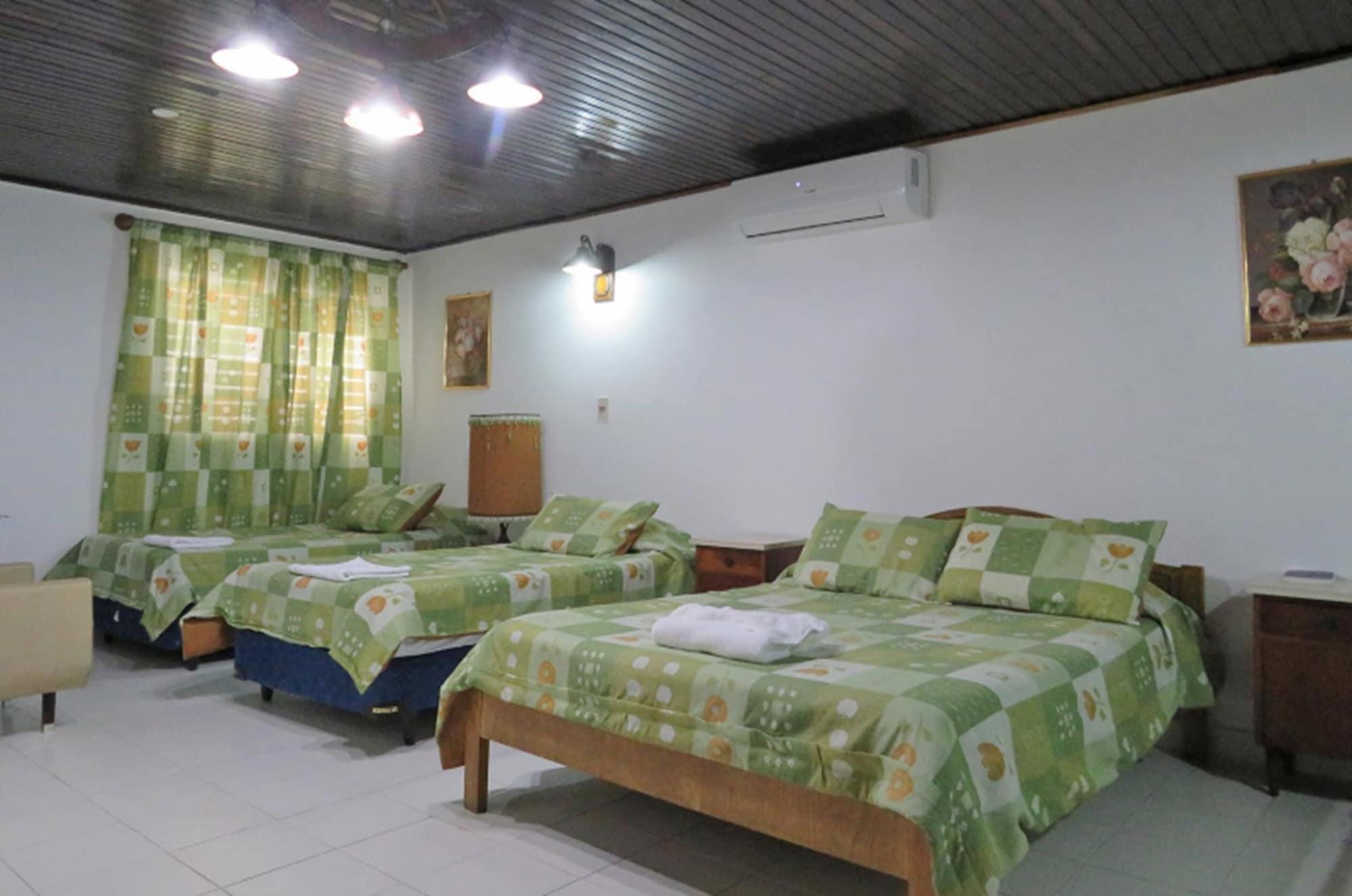 Hotel Palmas Del Sol Asuncion Kültér fotó